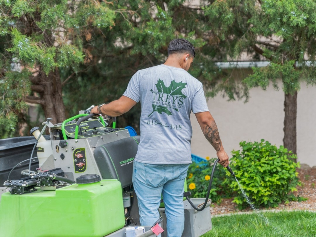 pest control Trey's Lawn & Landscape offers Kansas City landscaping services to residential and commercial clients in the Kansas City Northland, including Parkville, Missouri.