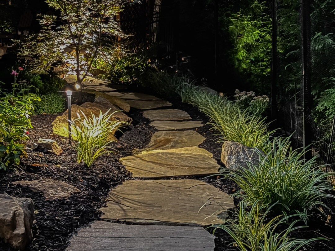 Trey's Lawn & Landscape offers Kansas City landscaping services to residential and commercial clients in the Kansas City Northland, including Parkville, Missouri. 