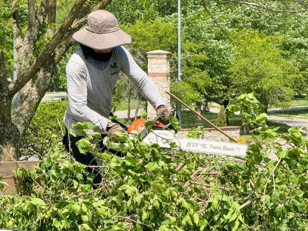 Trey's Lawn & Landscape - Check Out This Amazing Backyard By Expert Kansas City Patio Contractors Fire Pit