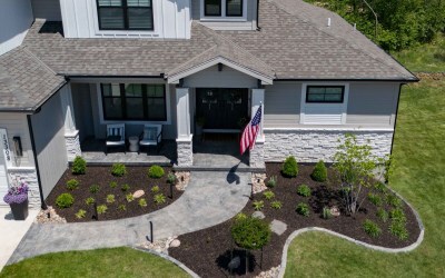 What To Expect During Your Kansas City Landscape Bed Installation Project