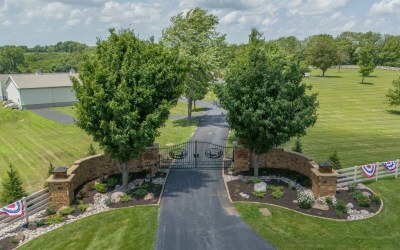 Estate Driveway Gates in Kansas City: Creating a Grand First Impression